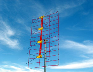  Antenas Max - Antenas UHF com qualidade e servios de excelncia 